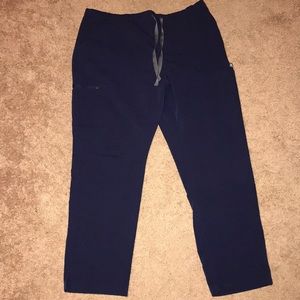 Straight legged Navy Figs bottoms (petite)